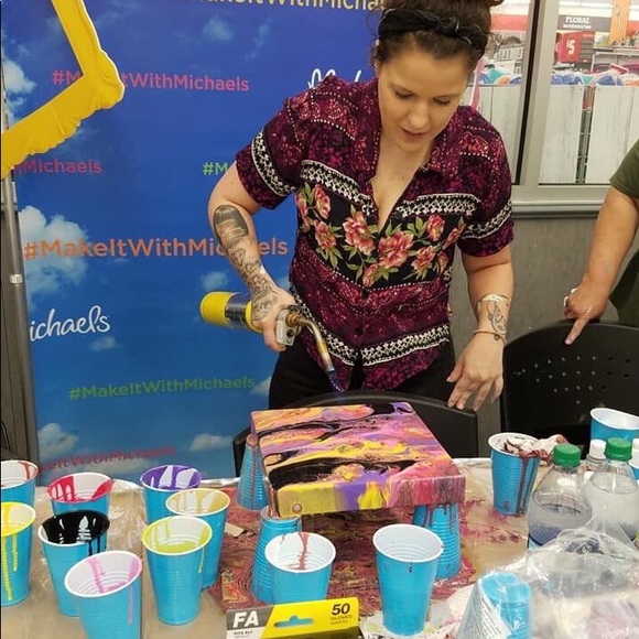 Meet your Posher, Megan - Picture 15 of 16